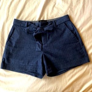 BANANA REPUBLIC Size 2 - Chambray Shorts